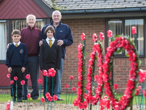 Tenants at Great Yarmouth housing with care scheme make poppies with local school